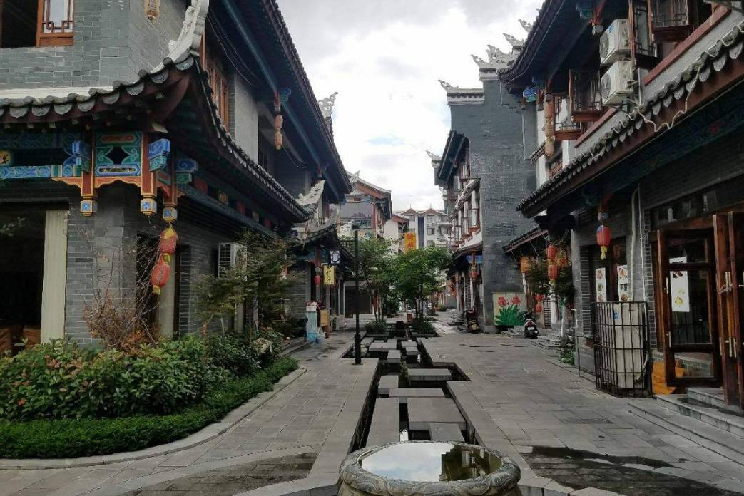 小矮怪挖金矿